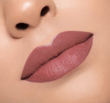 Load image into Gallery viewer, CREAM LIPSTICK - HEY SUGAR